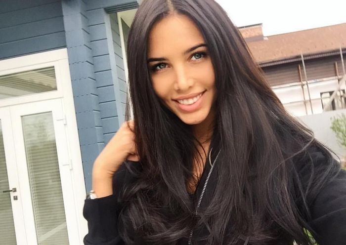 Девушки по вызову: Искусство интимного досуга без намёка на второй раунд